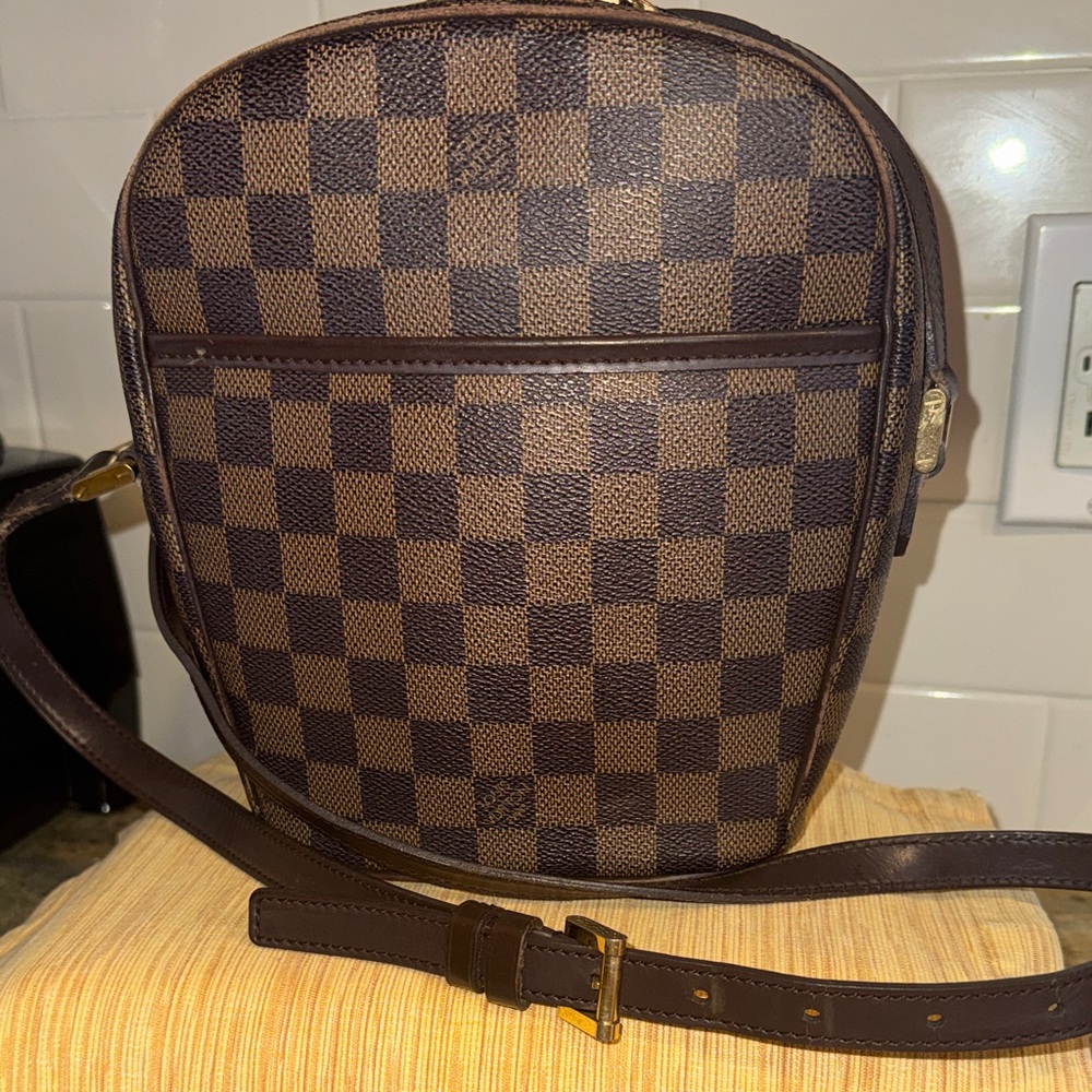 EUC Louis Vuitton Damier Ebene Canvas Ipanema PM Crossbody Bag